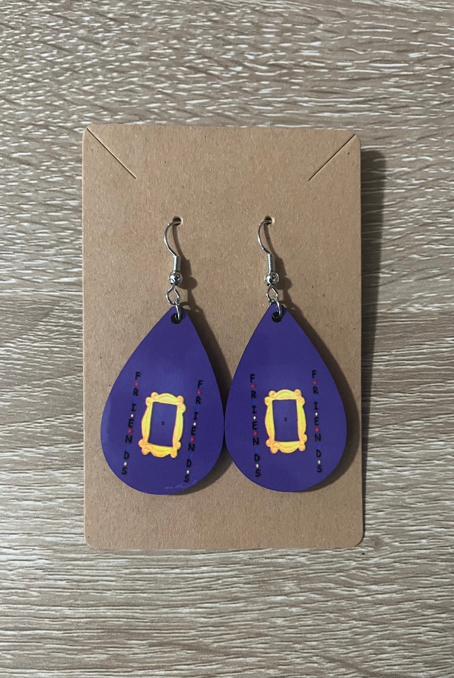 Earrings- Sitcoms FRIENDS